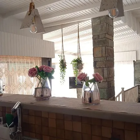 Paul Seafront House * Mesongí