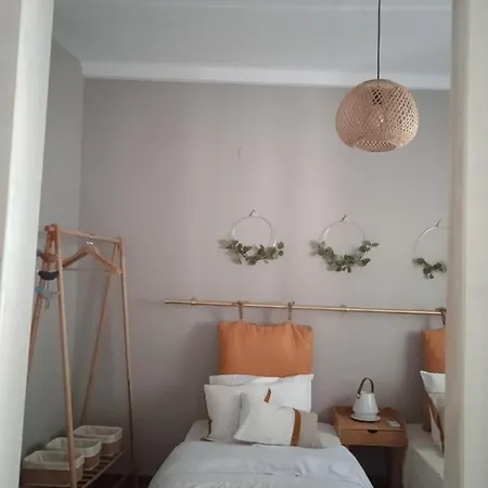 Paul Seafront House Mesongí