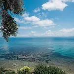 Paul Seafront House *
