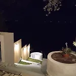 Paul Seafront House Dom wakacyjny Mesongí