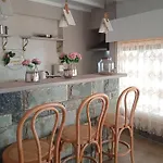 Paul Seafront House Mesongí