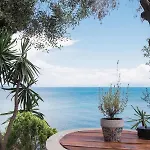 Paul Seafront House
