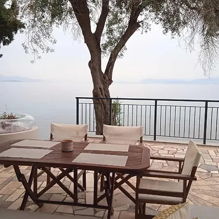 בית נופש Paul Seafront House *