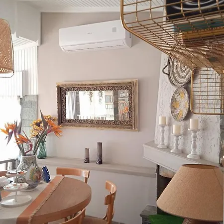 Paul Seafront House *