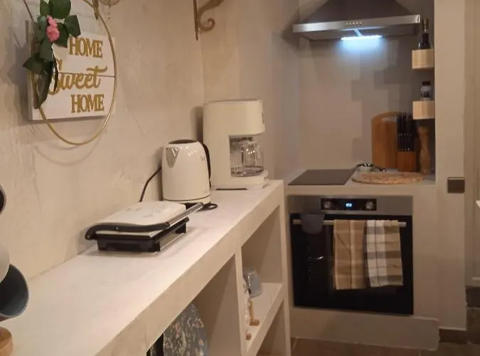 بيت للعطل Paul Seafront House *