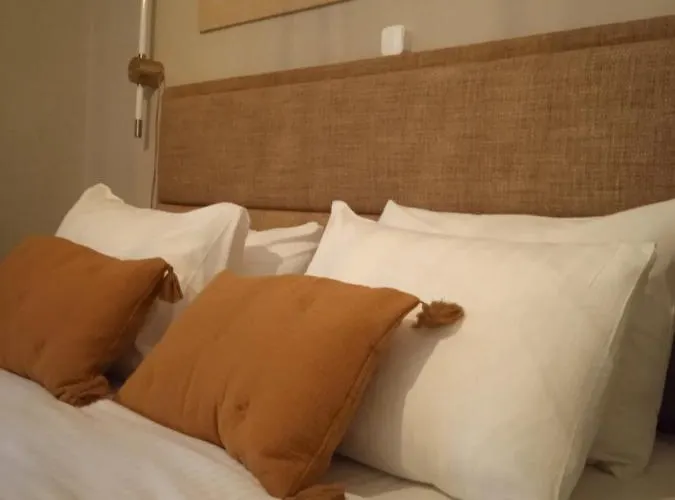 Paul Seafront House بيت للعطل