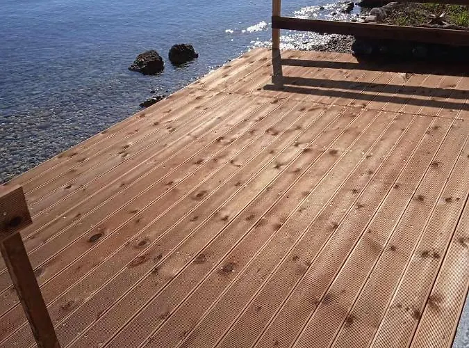 Paul Seafront House Mesongí