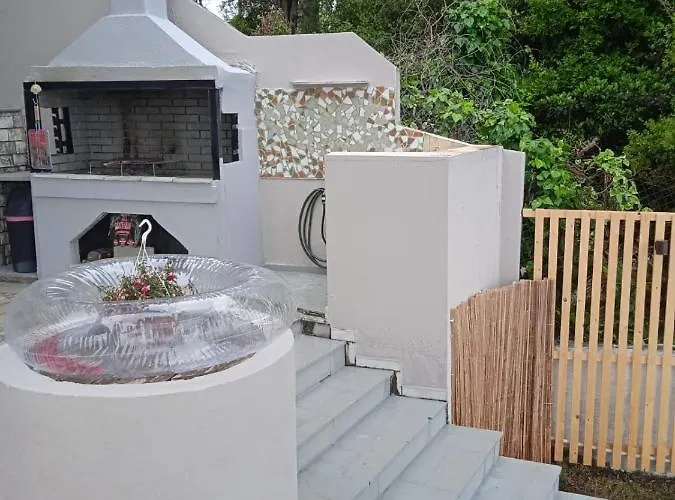 Paul Seafront House بيت للعطل
