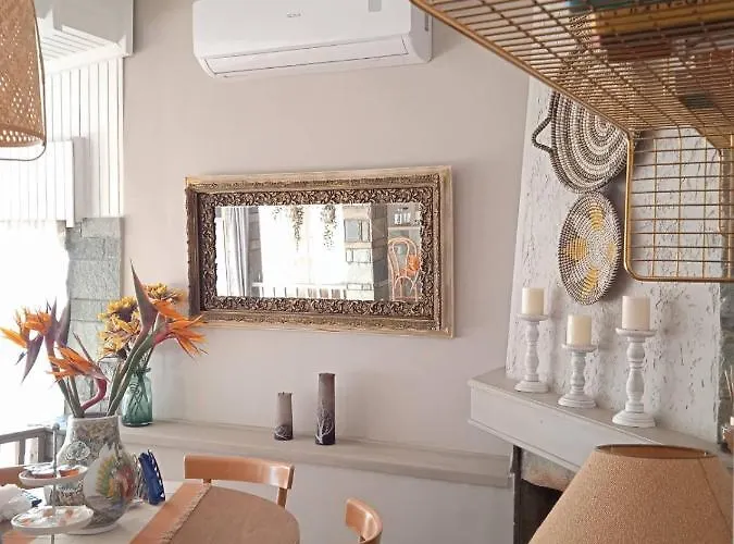 Paul Seafront House *