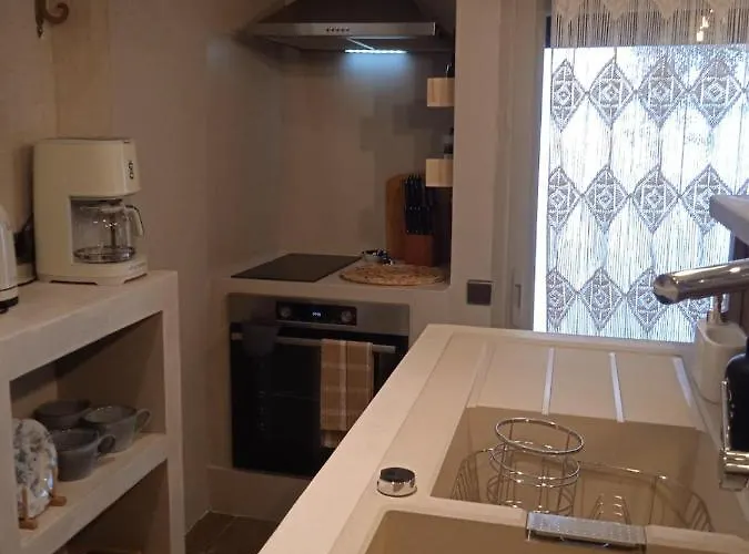 Paul Seafront House بيت للعطل