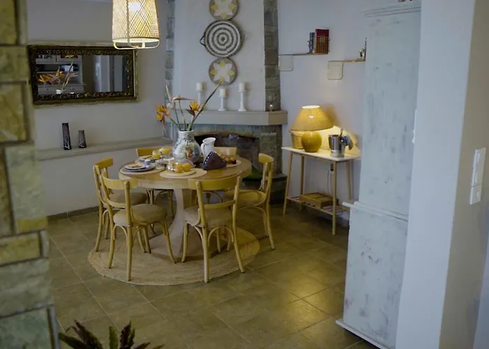 بيت للعطل Paul Seafront House *