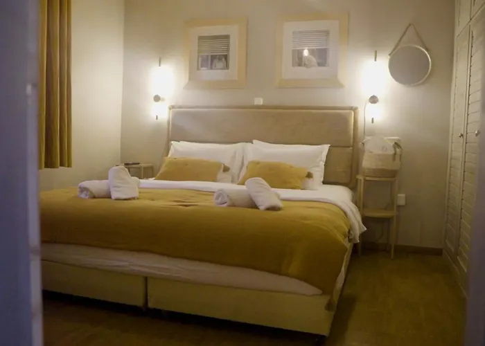 بيت للعطل Paul Seafront House *