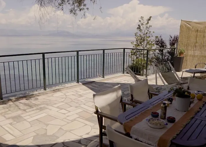 Paul Seafront House بيت للعطل Mesongí