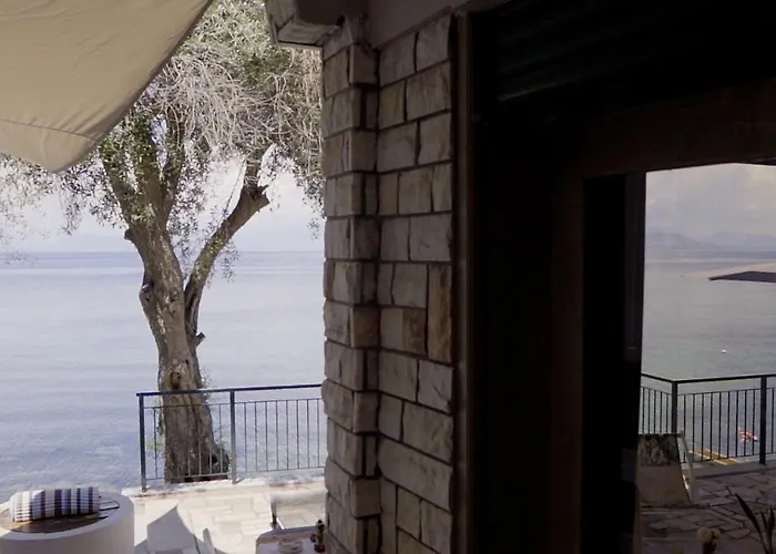 Paul Seafront House بيت للعطل