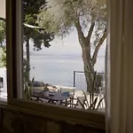 Paul Seafront House * Mesongí