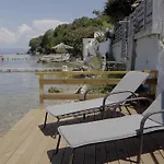 別荘 Paul Seafront House Mesongí