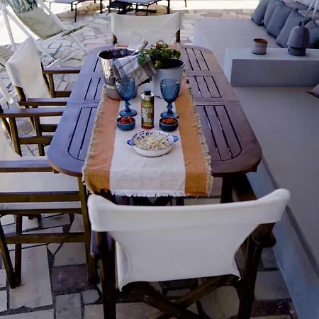 Paul Seafront House Ferienhaus