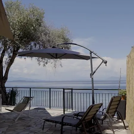 Paul Seafront House Ferienhaus