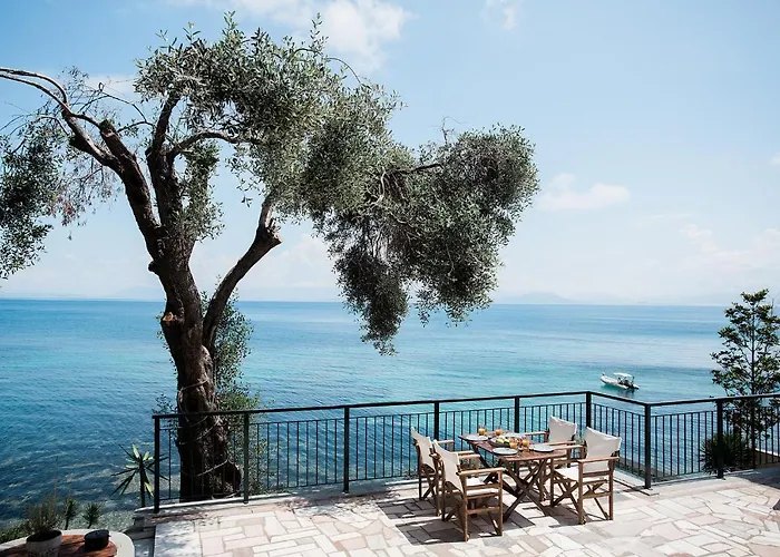 Hébergement de vacances Paul Seafront House Mesongí